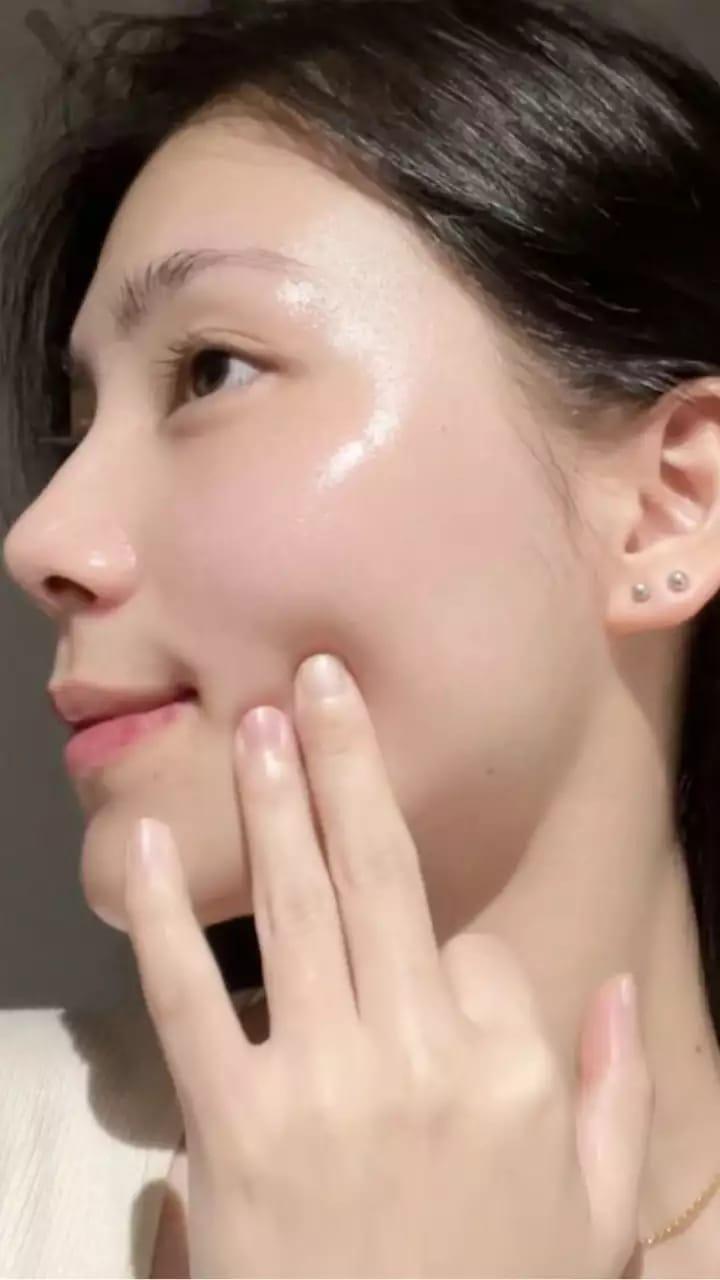 Korean Glass Skin Glow Serum – 30ml Dropper Bottle