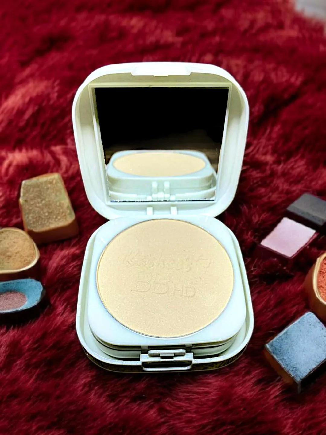 Kashees 2-in-1 Flawless BB HD Powder Compact