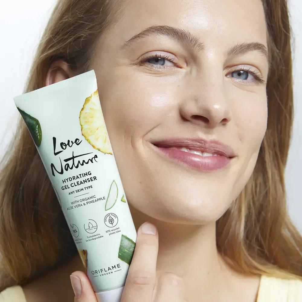 Aloe & Pineapple Brightening Facial Cleanser Gel – 125ml