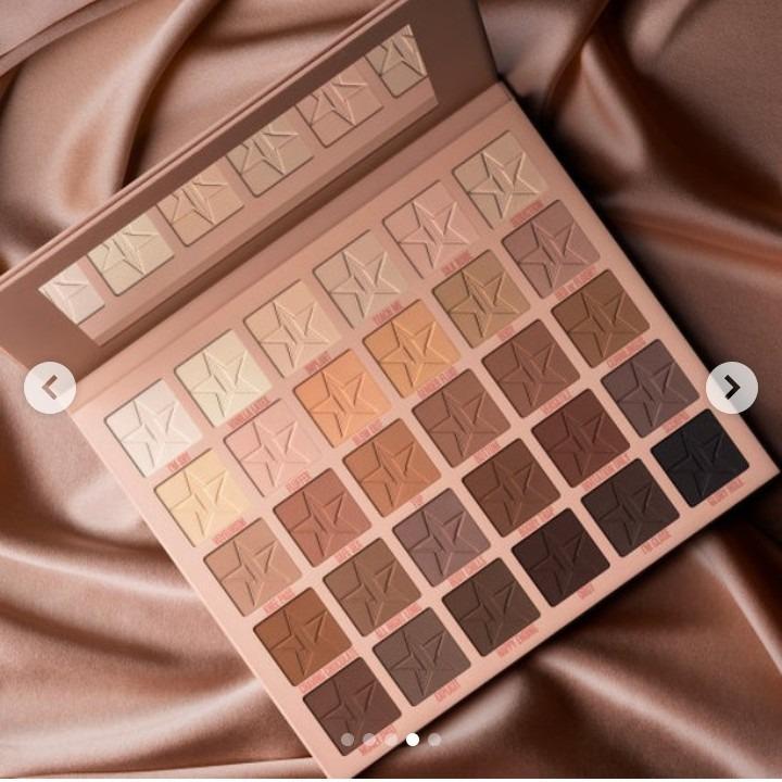 30 Shades Matte Eye Makeup Palette – Rose Gold Edition